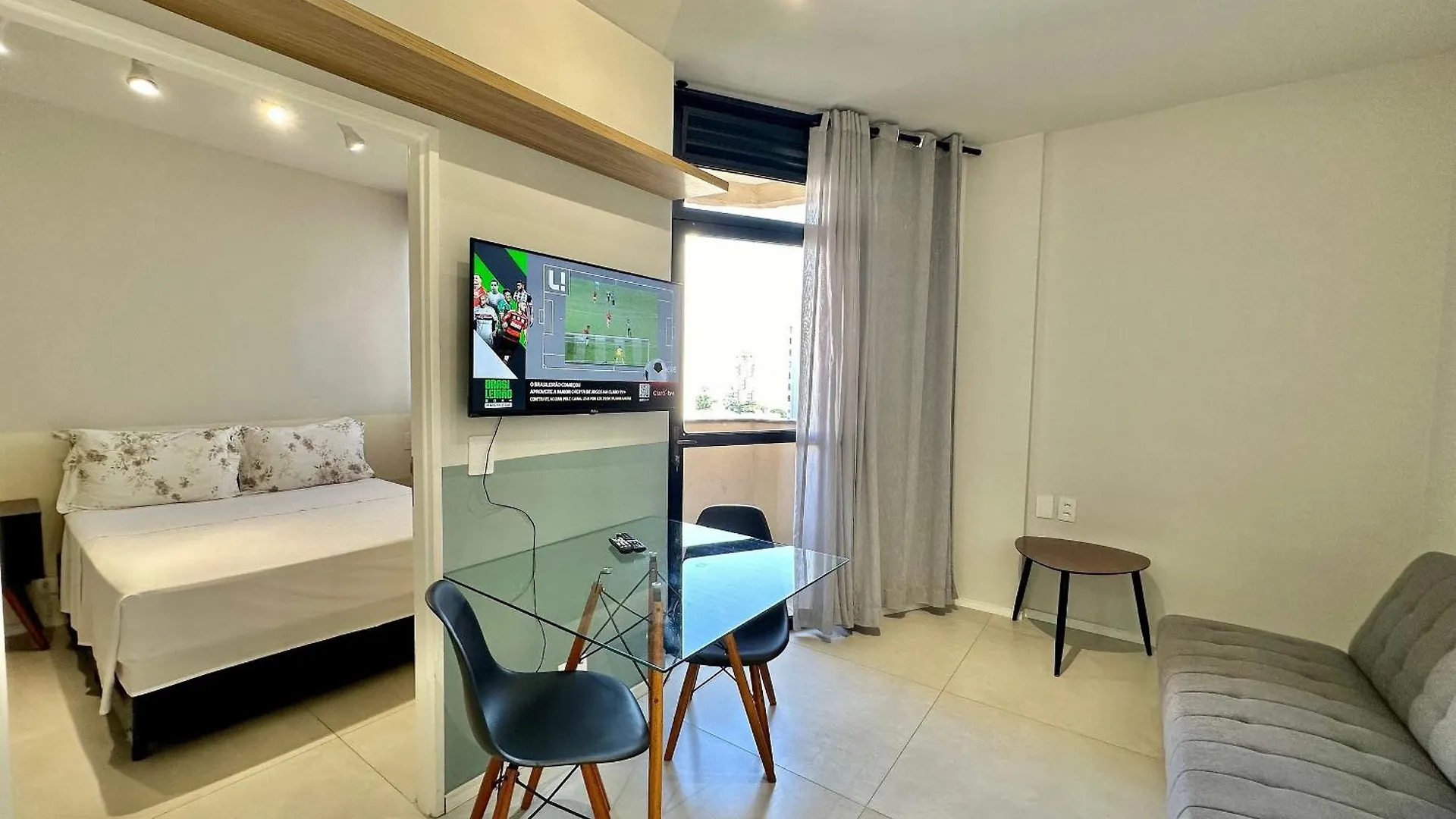 Studio Reformado Ao Lado Shopping Ibirapuera Sao Paulo Apartment